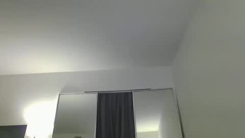 Andrew online show from November 2025 01:40:01 AM