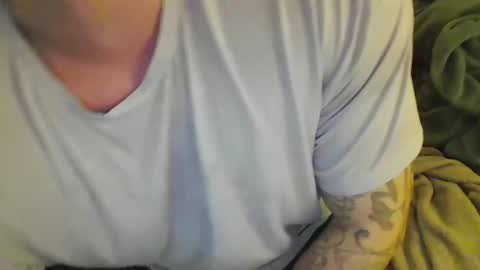 Andrew online show from November 2025 10:43:02 PM