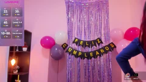 Snapshot of hoollyhendrix chatting on November 2025 08:44:01 PM holly online show from November 2025 08:44:01 PM