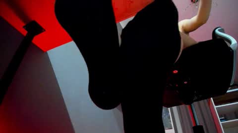 hooot_blonde777 online show from November 2025 11:26:01 PM