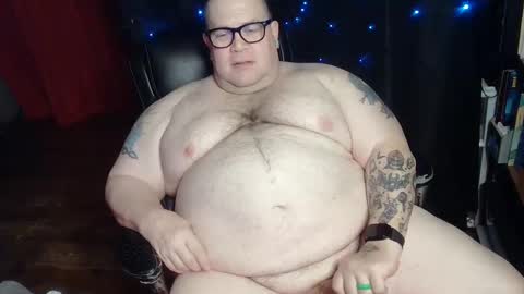 Snapshot of hoosierdaddyxl chatting on December 2024 05:38:02 AM Sir online show from December 2024 05:38:02 AM