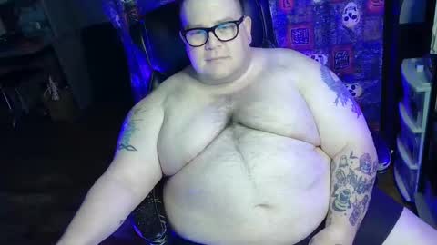 Snapshot of hoosierdaddyxl chatting on October 2025 08:50:02 PM Sir online show from October 2025 08:50:02 PM