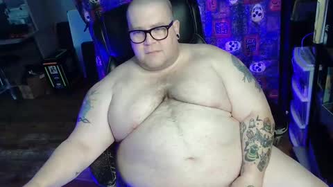 Snapshot of hoosierdaddyxl chatting on November 2025 06:52:02 PM Sir online show from November 2025 06:52:02 PM