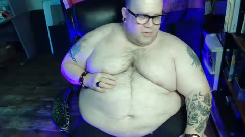 Snapshot of hoosierdaddyxl chatting on July 2026 04:35:02 PM Sir online show from July 2026 04:35:02 PM