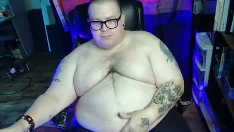 Snapshot of hoosierdaddyxl chatting on July 2026 06:01:02 PM Sir online show from July 2026 06:01:02 PM