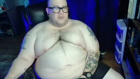 Snapshot of hoosierdaddyxl chatting on July 2026 06:24:02 PM Sir online show from July 2026 06:24:02 PM