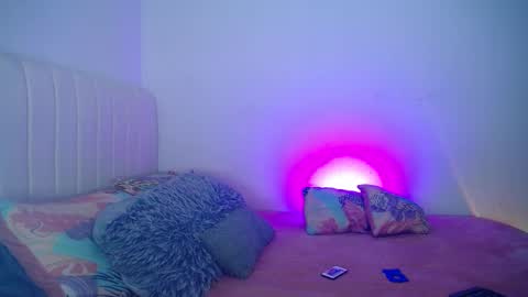 Snapshot of hoot_alicee chatting on February 2026 09:01:01 PM ONLYFANS online show from February 2026 09:01:01 PM