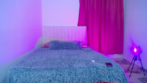 Snapshot of hoot_alicee chatting on May 2026 10:48:02 PM ONLYFANS online show from May 2026 10:48:02 PM