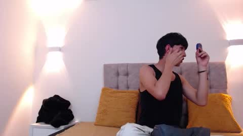 Snapshot of hoot_booys_ chatting on November 2025 09:24:02 PM hoot_booys_ online show from November 2025 09:24:02 PM