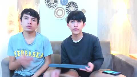 Snapshot of hoot_booys_ chatting on November 2025 08:18:01 PM hoot_booys_ online show from November 2025 08:18:01 PM