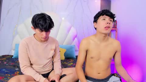 hoot_booys_ online show from April 2026 09:06:02 PM