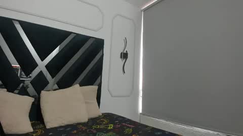 hoot_booys_ online show from April 2026 08:55:01 PM
