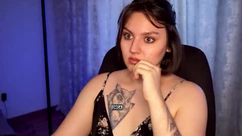 Snapshot of hoot_owl_cb chatting on September 2025 02:44:01 AM Karina online show from September 2025 02:44:01 AM