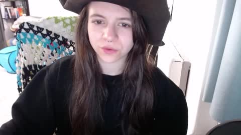 Snapshot of hope_xo chatting on February 2026 11:36:02 PM Hope online show from February 2026 11:36:02 PM