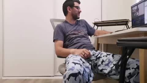 hopefulguy86 online show from May 2026 11:23:04 PM