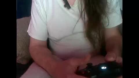 Snapshot of hopps28 chatting on December 2024 01:37:02 AM hopps28 online show from December 2024 01:37:02 AM