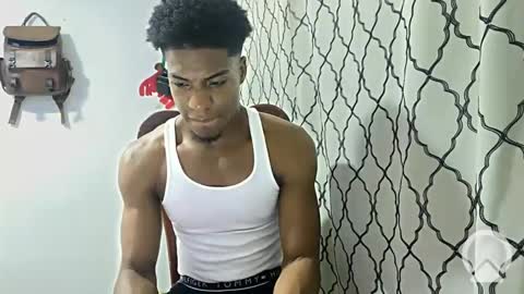 Snapshot of horneyguy2399 chatting on January 2025 01:26:01 AM sugarbaby online show from January 2025 01:26:01 AM