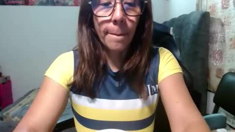 Snapshot of horny_and_daring chatting on March 2026 01:00:01 PM horny and daring online show from March 2026 01:00:01 PM