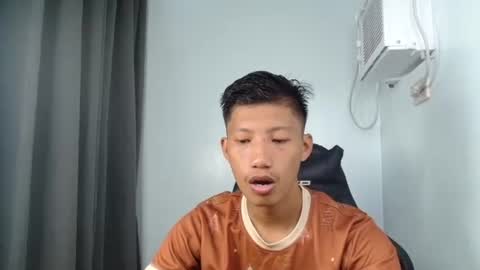 Snapshot of horny_asianmoreno chatting on October 2025 06:54:02 AM ROGER online show from October 2025 06:54:02 AM