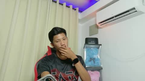 Snapshot of horny_asianmoreno chatting on November 2025 01:12:02 PM ROGER online show from November 2025 01:12:02 PM