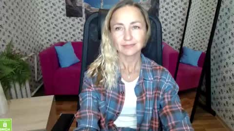Snapshot of horny_blonds chatting on September 2025 09:25:02 AM horny_blonds online show from September 2025 09:25:02 AM