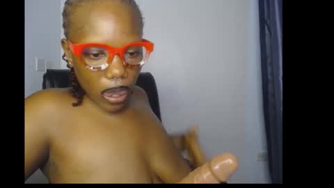 Snapshot of horny_chubby22 chatting on March 2026 07:21:02 PM Mira online show from March 2026 07:21:02 PM