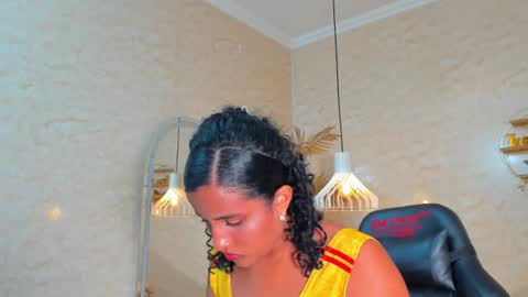 Snapshot of horny_curlss chatting on June 2026 03:45:01 AM Horny Curls online show from June 2026 03:45:01 AM