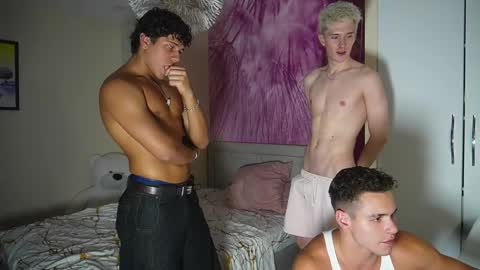 Extaz Athrey Howard online show from March 2026 06:11:02 PM