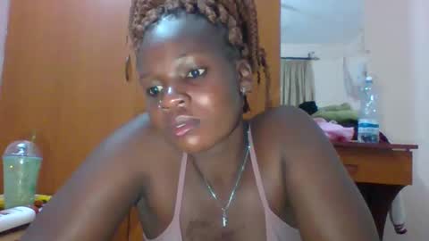 Snapshot of horny_hearts chatting on September 2025 06:30:02 PM phanice online show from September 2025 06:30:02 PM
