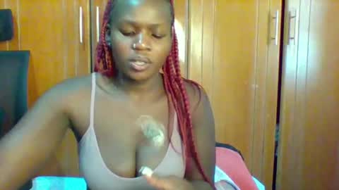 Snapshot of horny_hearts chatting on September 2025 08:05:02 AM phanice online show from September 2025 08:05:02 AM