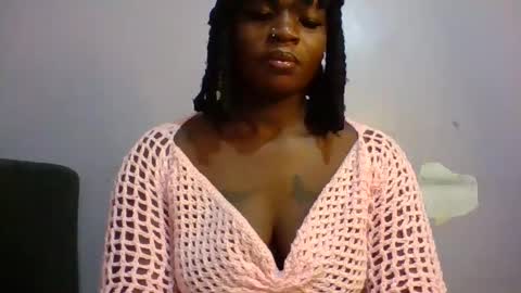 Snapshot of horny_hearts chatting on April 2026 12:32:01 PM phanice online show from April 2026 12:32:01 PM