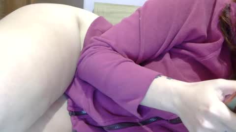 Snapshot of horny_hey chatting on January 2025 06:41:02 AM Serena online show from January 2025 06:41:02 AM