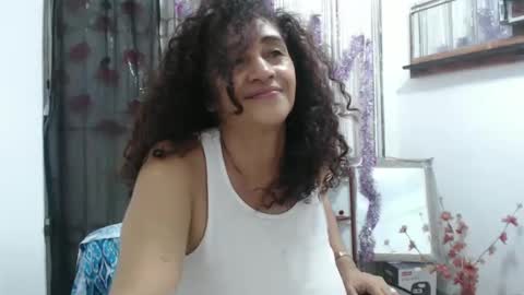 Snapshot of horny_mommy17 chatting on December 2024 03:44:01 PM armina online show from December 2024 03:44:01 PM