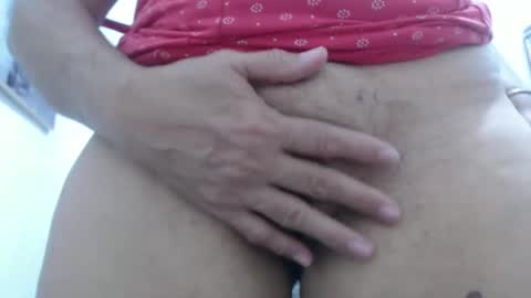 Snapshot of horny_mommy17 chatting on February 2025 06:59:01 PM armina online show from February 2025 06:59:01 PM