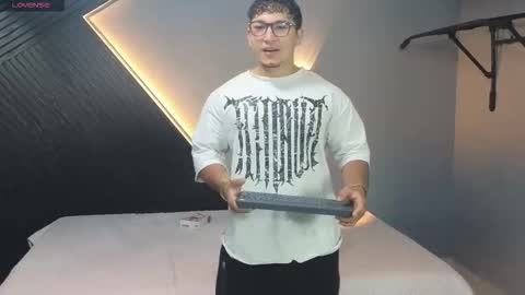 horny_nick18 online show from March 2026 01:37:02 PM