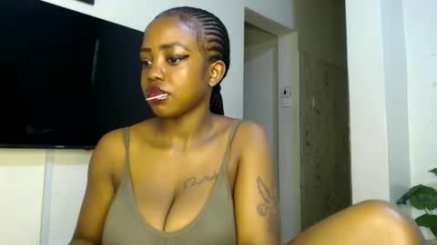 Snapshot of horny_princcess chatting on December 2024 08:31:01 AM horny_princcess online show from December 2024 08:31:01 AM