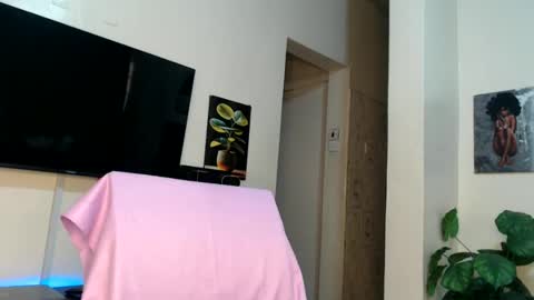 Snapshot of horny_princcess chatting on January 2025 06:13:02 AM horny_princcess online show from January 2025 06:13:02 AM