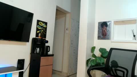 Snapshot of horny_princcess chatting on February 2025 02:56:02 PM horny_princcess online show from February 2025 02:56:02 PM