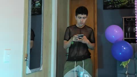Snapshot of horny_twinks_guys chatting on February 2025 01:02:02 AM Alex and Camilo online show from February 2025 01:02:02 AM