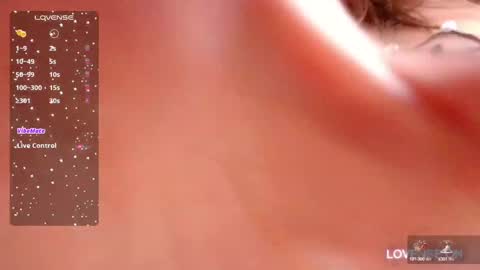 Snapshot of hornybarelylegalgirl chatting on December 2024 01:02:02 PM Khloe online show from December 2024 01:02:02 PM