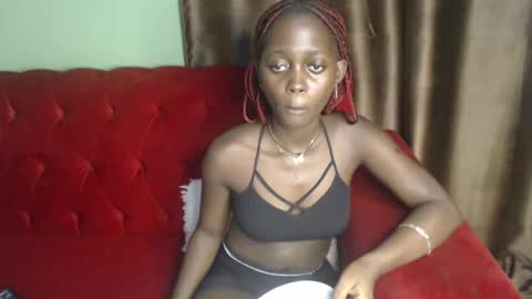 Snapshot of hornybella4 chatting on March 2025 05:27:02 PM Bella online show from March 2025 05:27:02 PM