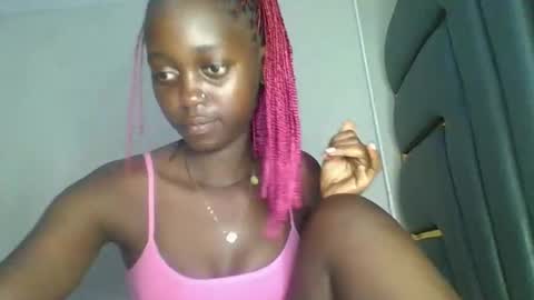 Snapshot of hornybella84 chatting on February 2026 07:21:02 AM Bella online show from February 2026 07:21:02 AM