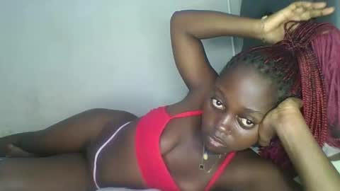 Snapshot of hornybella84 chatting on February 2026 10:08:02 PM Bella online show from February 2026 10:08:02 PM