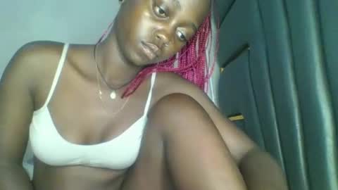 Snapshot of hornybella84 chatting on March 2026 06:26:01 AM Bella online show from March 2026 06:26:01 AM