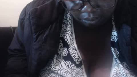 Snapshot of hornybigtitts chatting on February 2025 04:35:02 AM monica zain online show from February 2025 04:35:02 AM