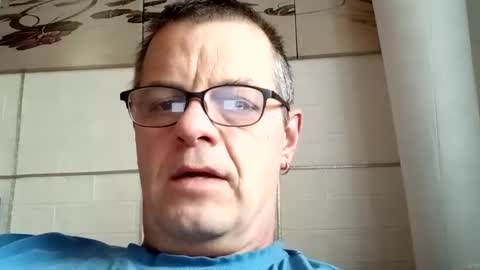 Snapshot of hornycum71 chatting on January 2025 10:53:02 AM Thorsten online show from January 2025 10:53:02 AM
