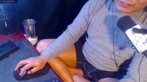 Snapshot of hornydude939393 chatting on November 2025 09:25:01 AM hornydude939393 online show from November 2025 09:25:01 AM