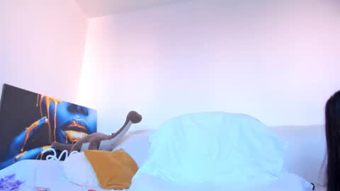 Snapshot of hornyemma_ chatting on January 2025 07:36:02 AM Emma online show from January 2025 07:36:02 AM