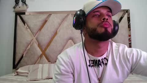 Snapshot of hornygirl_20000 chatting on September 2025 02:35:01 AM hornygirl_20000 online show from September 2025 02:35:01 AM