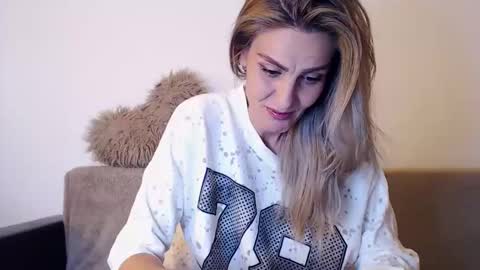 AshlineKatte online show from May 2026 12:22:02 PM